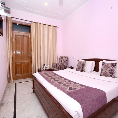 Oyo 6463 Hotel Dove Chandīgarh Exterior foto